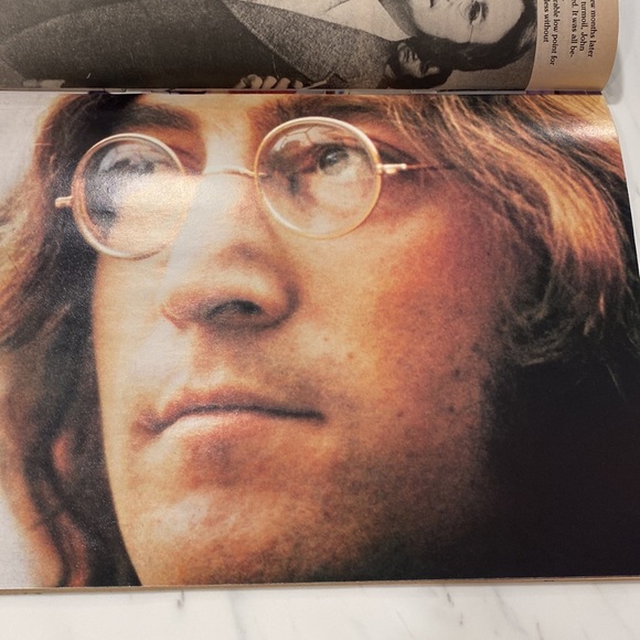 Vintage 1980 John Lennon collectors edition magazine in like new condition - Picture 10 of 13
